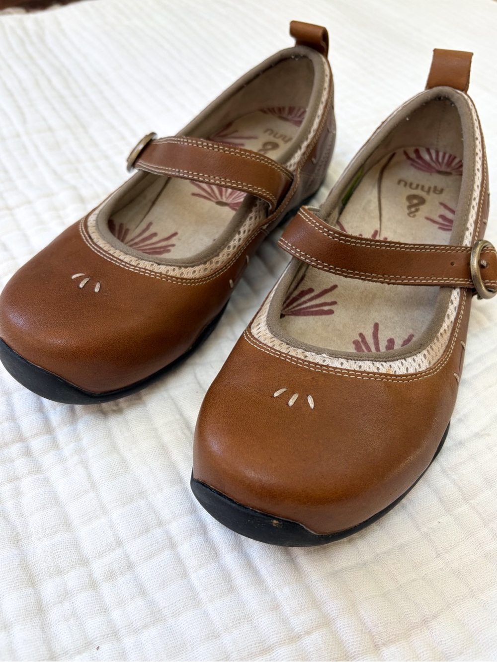 Ahnu Leather Mary Jane Comfort Flats Brown Size 8 Walking Shoes